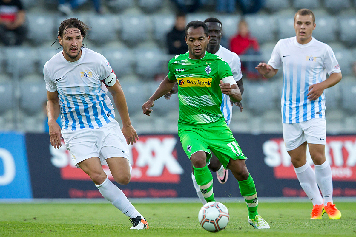 华体会官网-关于沙尔克客场不敌，德甲保级形势堪忧的信息