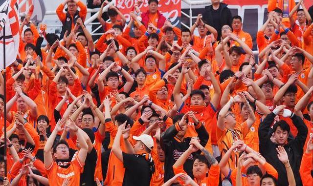 全明星球员闪耀赛场，激发球迷热情爆棚的简单介绍